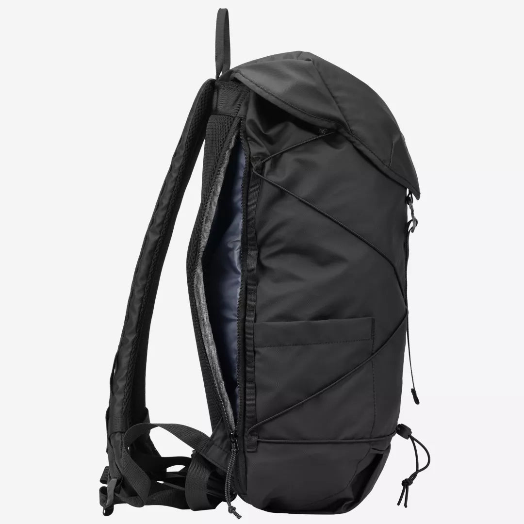 Elliker - Wharfe Flap Over Backpack 22L - black - Sac à dos