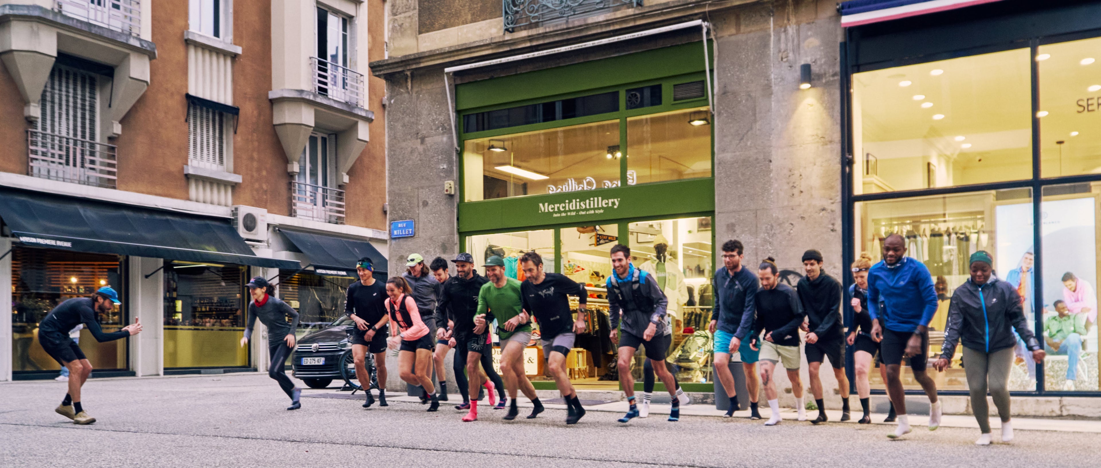 Départ course running alley-cat à Grenoble