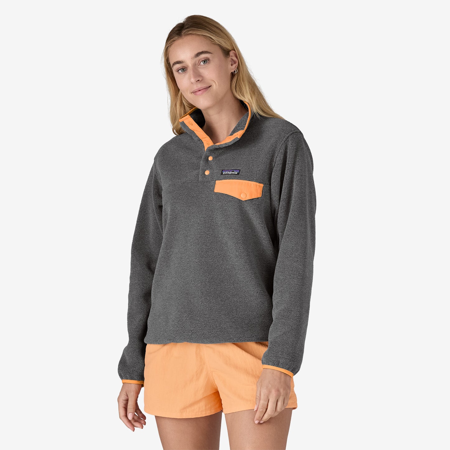 Patagonia - W’s Lightweight Synchilla® Snap-T® Fleece Pullover - nickel / vivid apricot - Veste polaire femmes