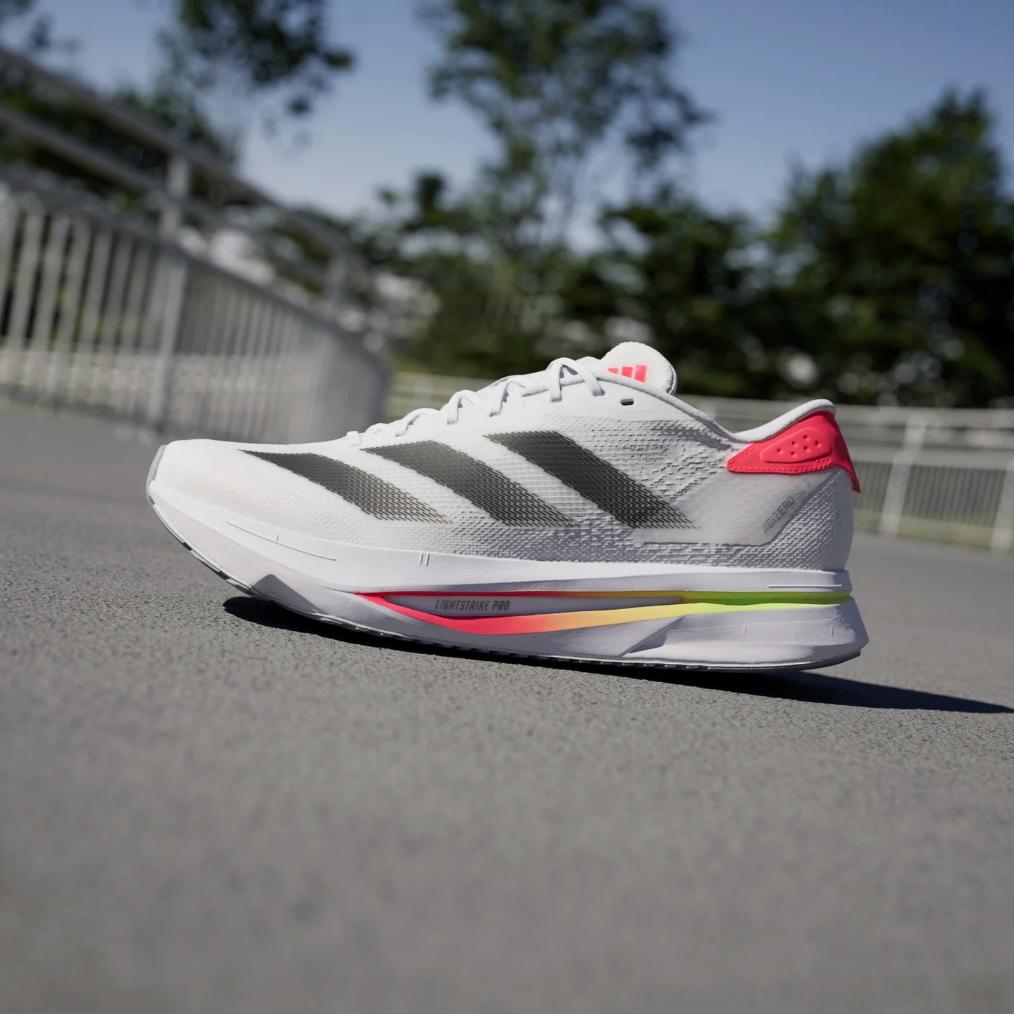 Adidas - Adizero SL2 - Cloud White / Core Black / lucid red - Chaussures de running hommes