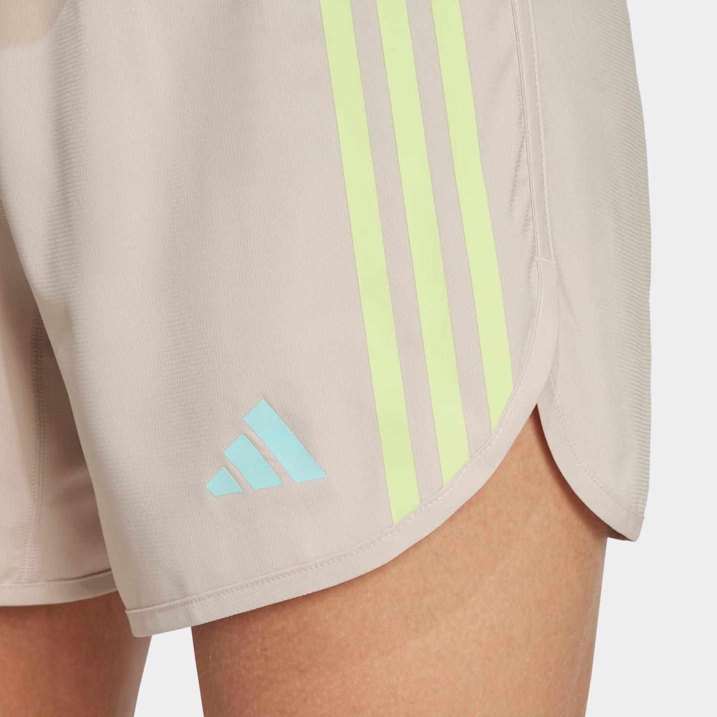 Adidas - Own The Run 5” Short - Wonder Beige / Pulse Lime  - Short de running hommes